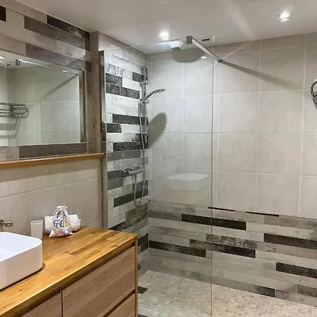 Апартаменты Arthur Rue D'antibes *