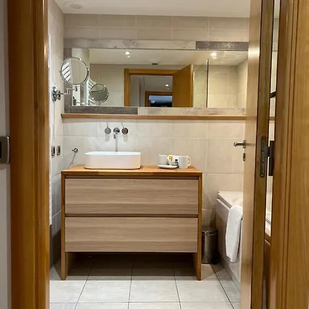 Arthur Rue D'antibes