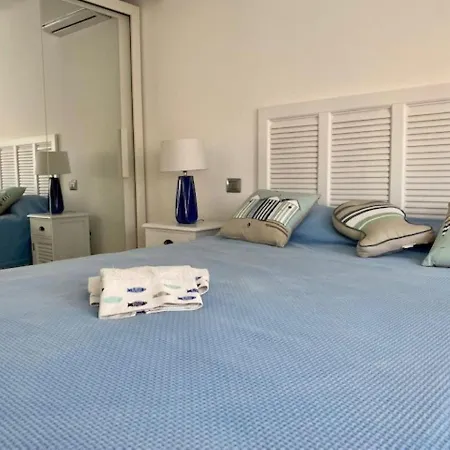 安提布街亚瑟公寓 *